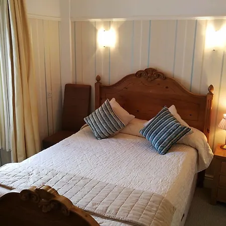 Rosemullion Guest house